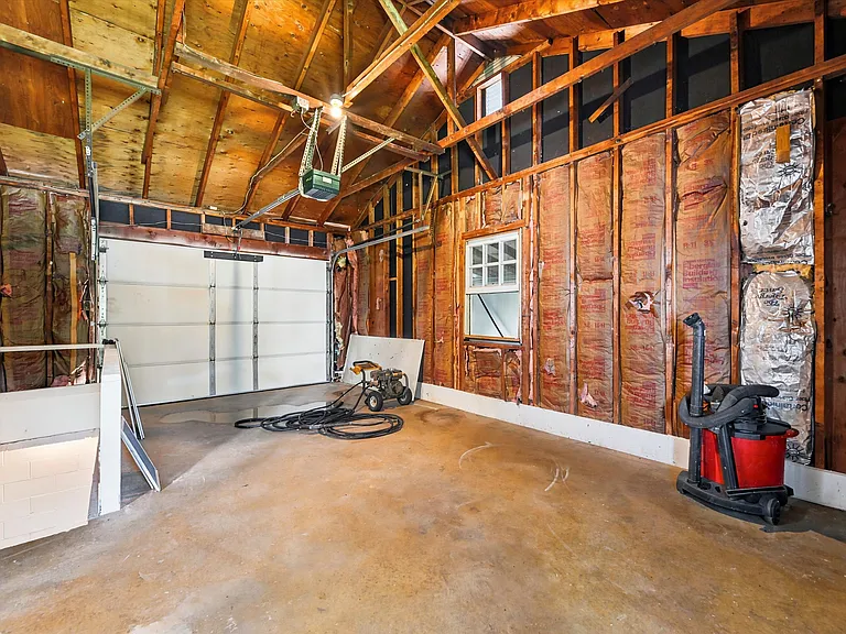 700 Sugars Bridge Rd — Photo 10