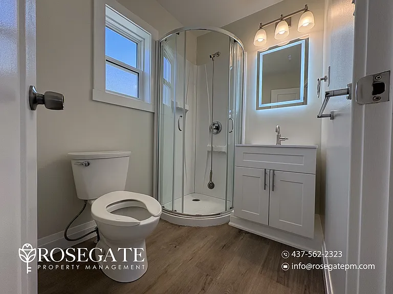 824 Welland St — Photo 9