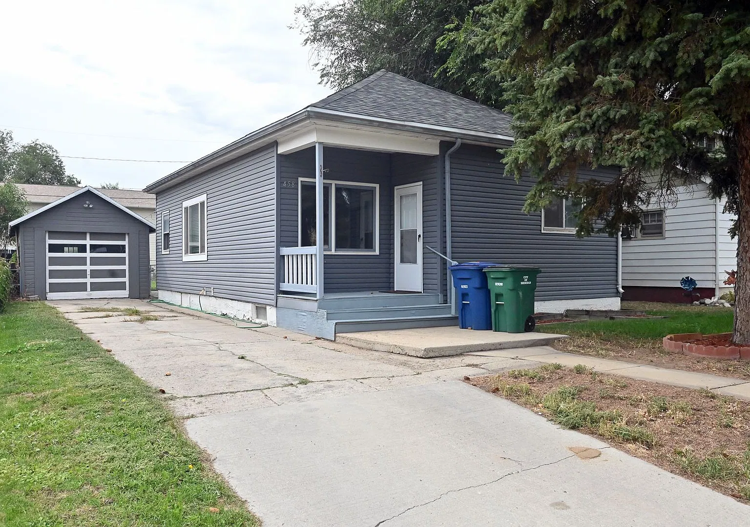 2 Bed 1 bath — Photo 1