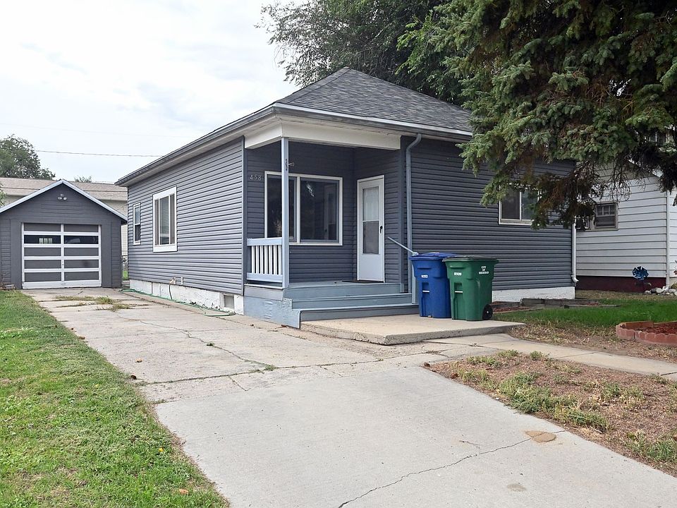 1st image of 458 Park St