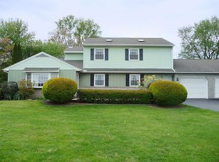160 Forest Hill Rd, Leola, PA 17540