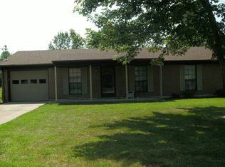 961 York Rd, Scottsburg, IN 47170