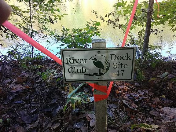 Sign at dock location