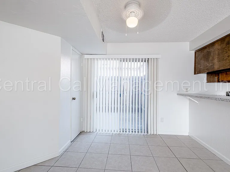 7901 S Laurelglen Blvd #A-D — Photo 7