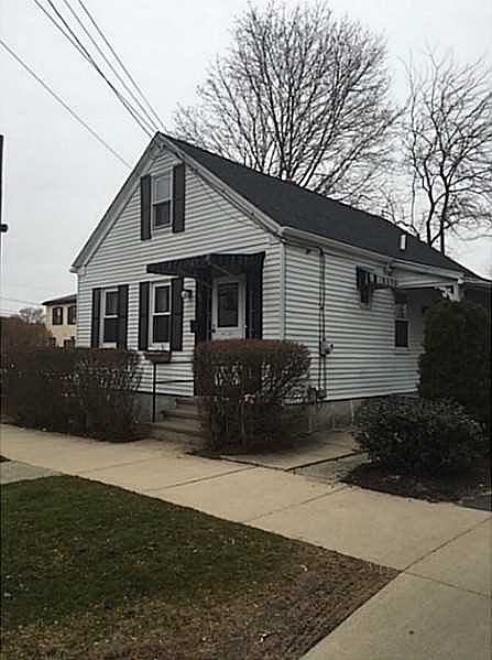 1st image of 200 Wood St