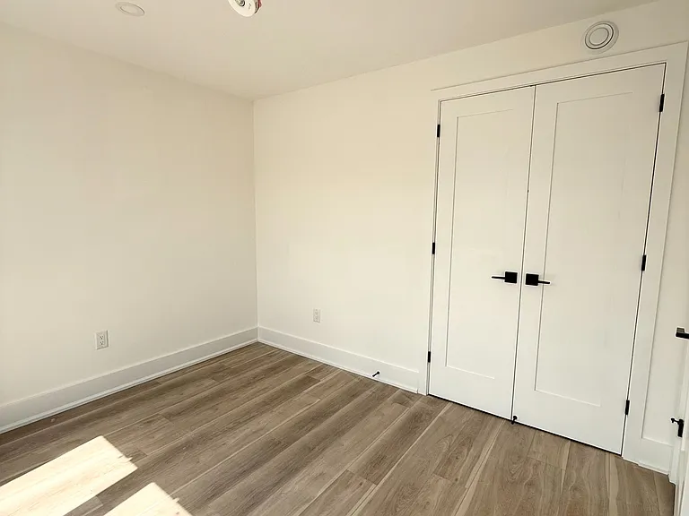 549 Melbourne Ave #5 — Photo 10