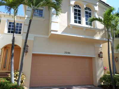 3045 NE 208th St, Aventura, FL, 33180