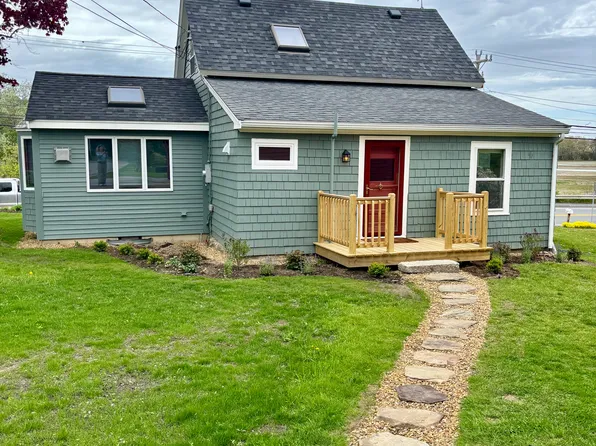81 Eastern Ave, Essex, MA 01929