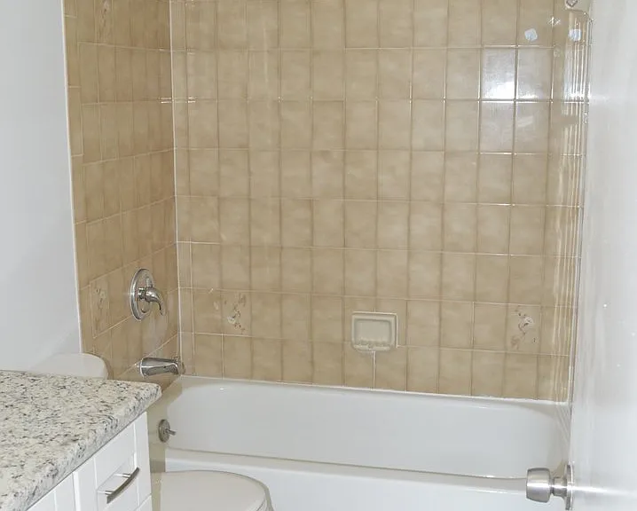 26560 Southern Pines Dr #J103 — Photo 8