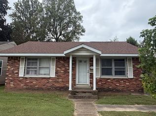 310 E 12th St, Metropolis, IL 62960