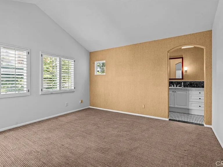 1 Roma Ct — Photo 12