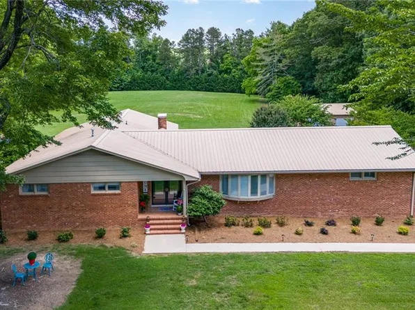 7084 Shiloh Rd, Liberty, NC 27298