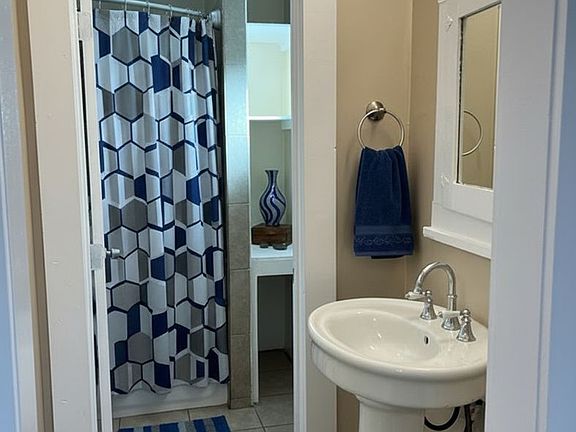 4th image of 1846 Olive Ave APT 8