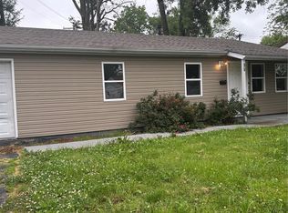 35 Saint Justin Dr, Cahokia, IL 62206