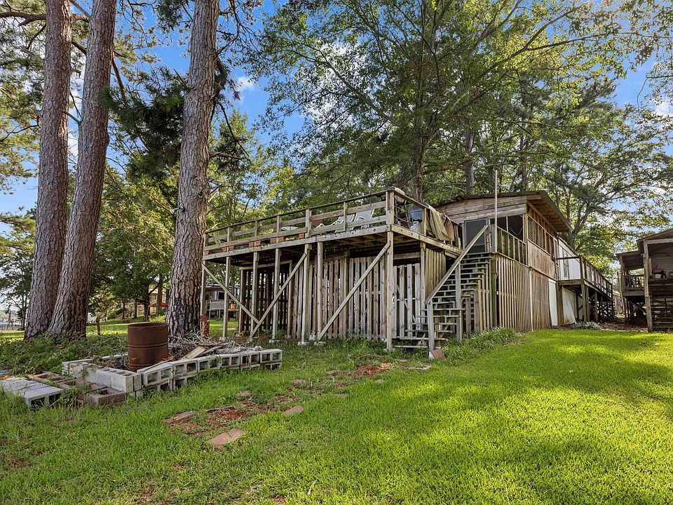 28th image of 135 Canary Cir