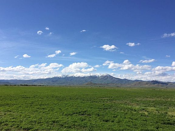 Prairie and Mountains