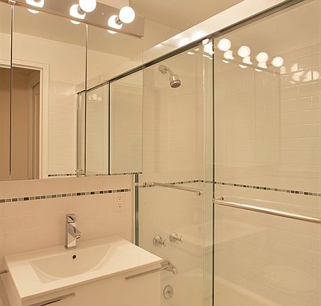 5th image of 120 E 36th St APT 2B