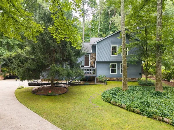 1880 Doefield St, Canton, GA 30115