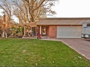 4021 Greenwood St, Skokie, IL 60076