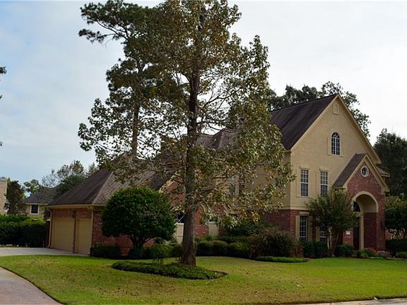 2nd image of 1418 Sheltering Oaks Ln