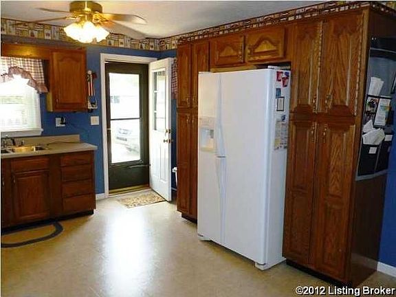 5th image of 8310 Latania Dr