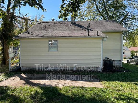 5th image of 826 Marvin Ave