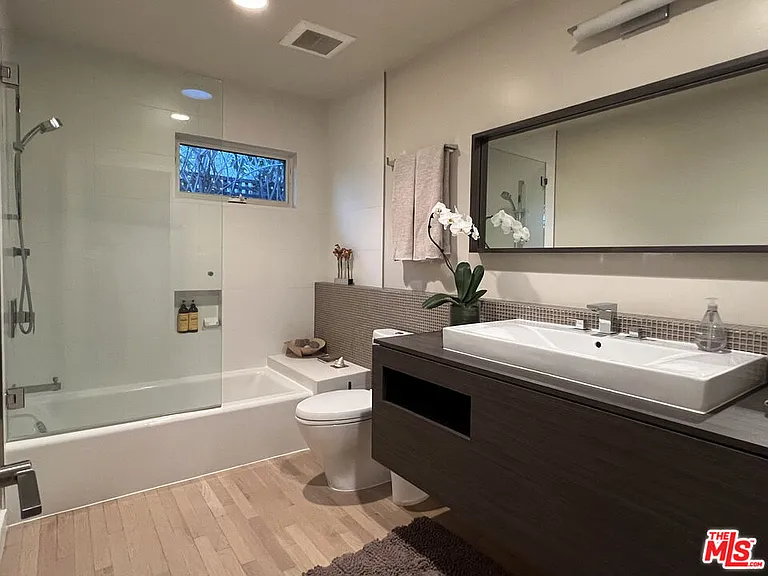 2707 Westwood Blvd — Photo 19