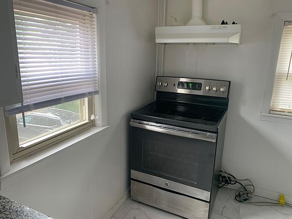 3rd image of 4607 Eberly Ave #2