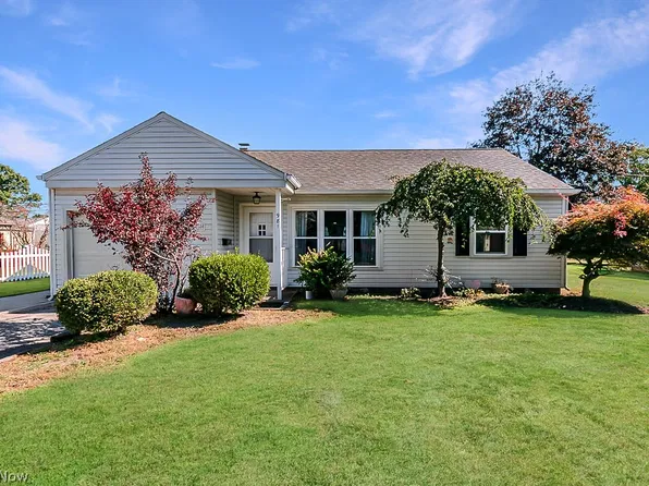 981 Cherokee Trl, Willoughby, OH 44094