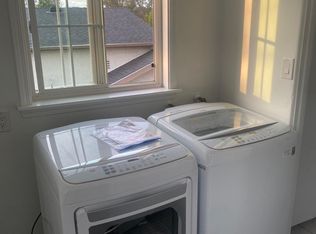 5900 Ernest Ave, Los Angeles, CA 90034