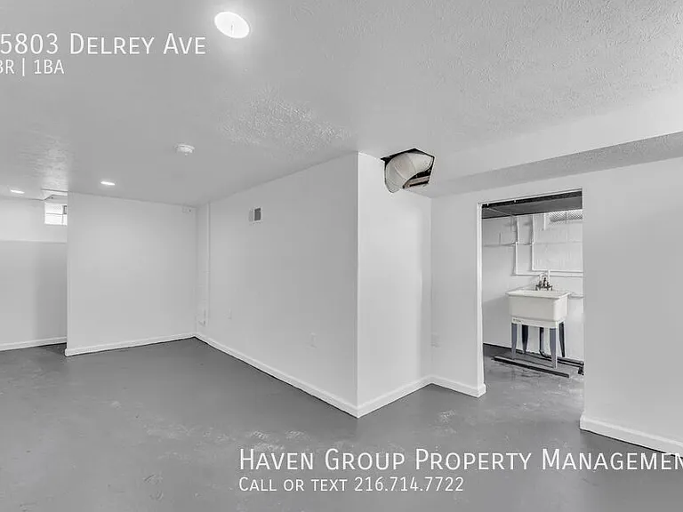 15803 Delrey Ave — Photo 19