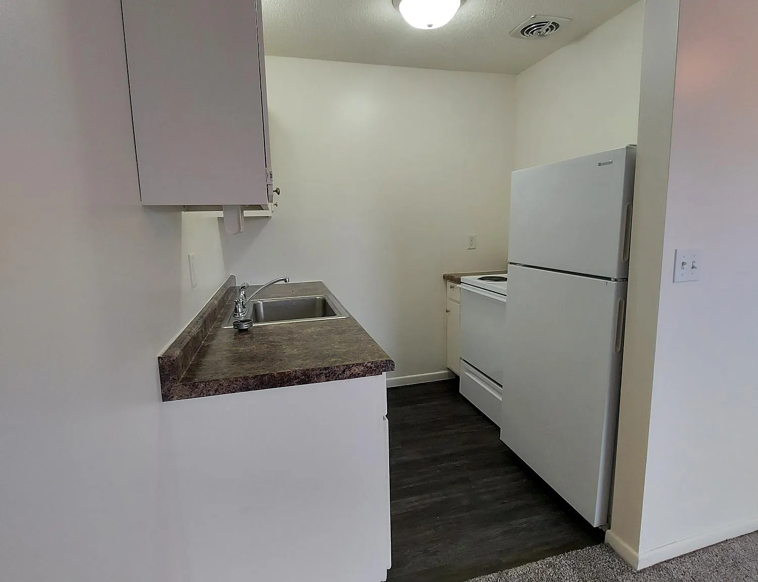 530 Korb Street — Photo 4