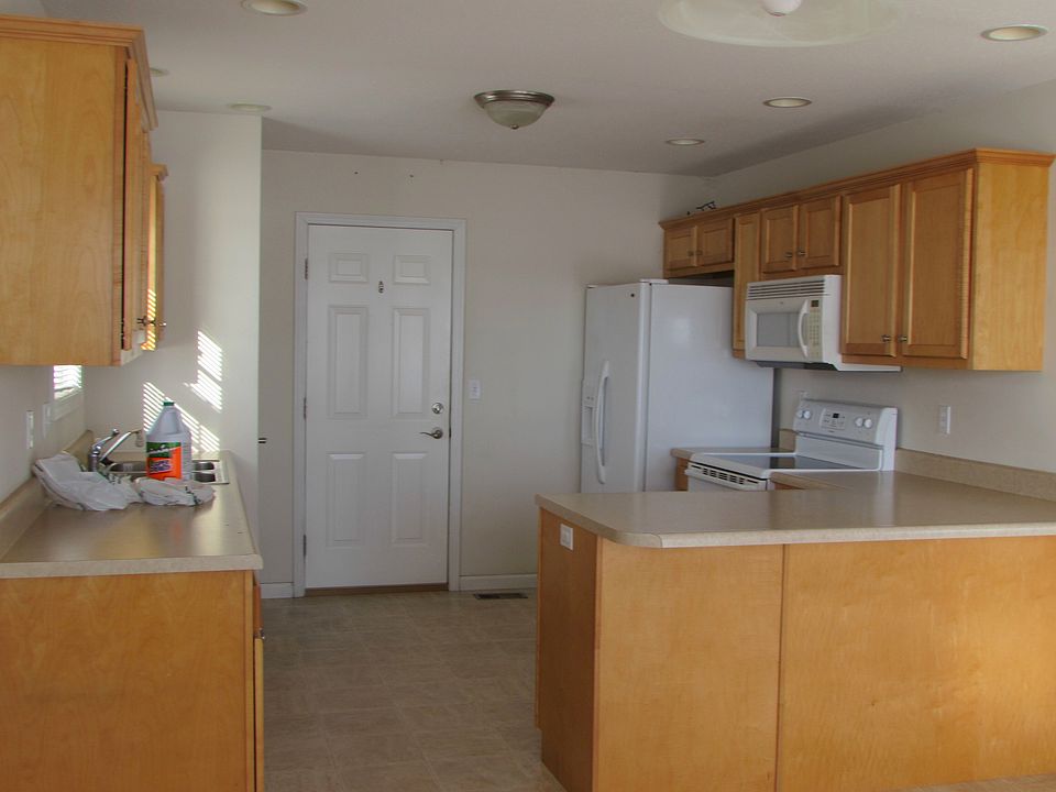 2nd image of 607 Bannerstone Ct