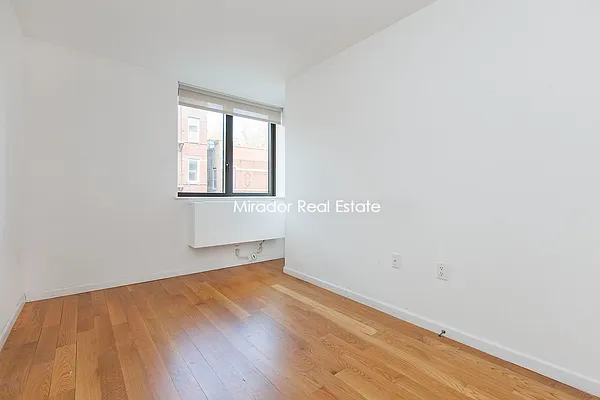 Rented by Mirador Real Estate | media 28