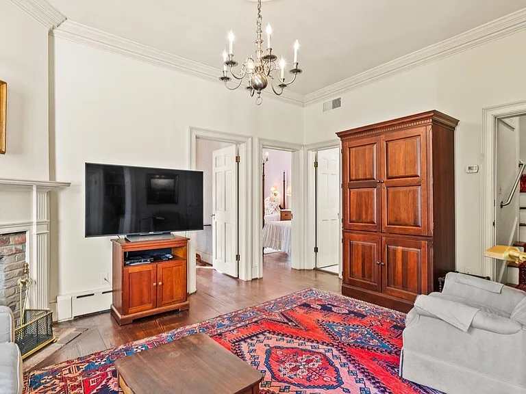 213 Cameron St — Photo 30