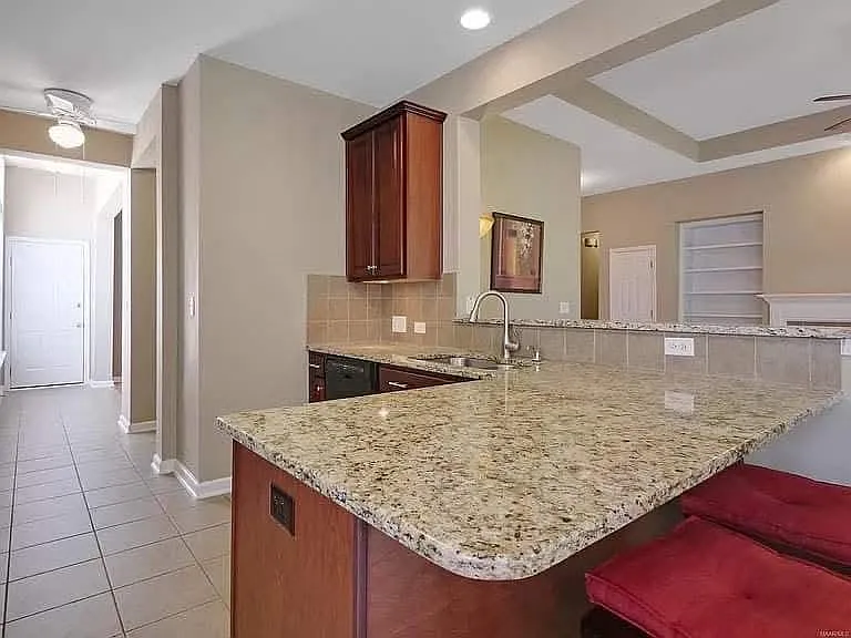 9609 Helmsley Cir — Photo 15