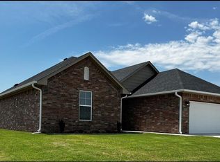 511 Blue Bird Ln, Shawnee, OK 74804