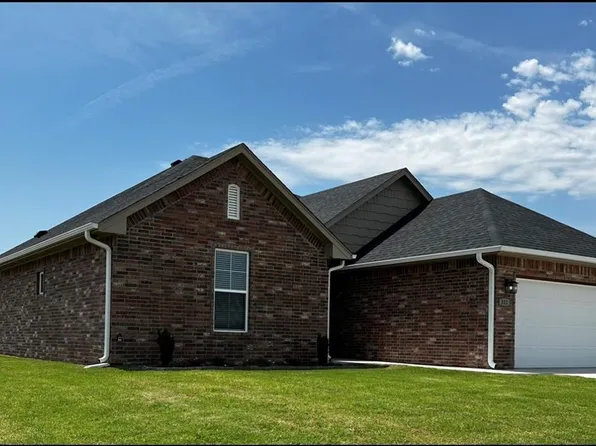 511 Blue Bird Ln, Shawnee, OK 74804