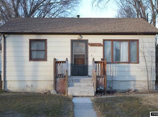 511 Obie Sue Ave, Worland, WY 82401