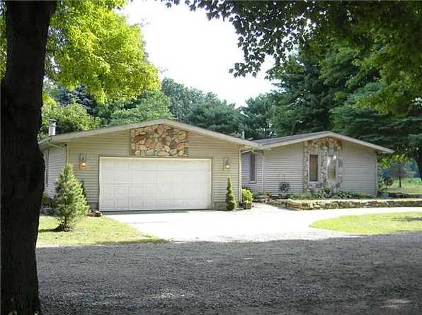 T970 County Road 3, Liberty Center, OH 43532