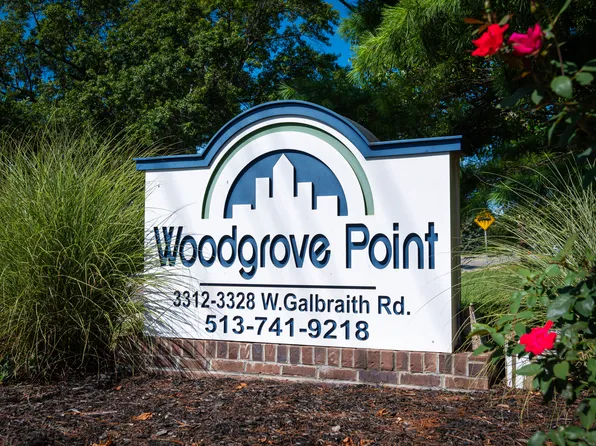 Woodgrove Point Apartments