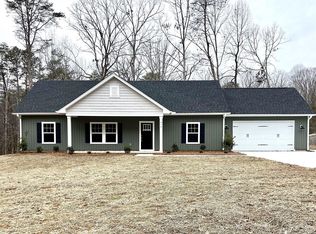 916 Westminster Dr, Statesville, NC 28677