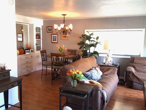 3rd image of 8811 Canoga Ave Spc 531