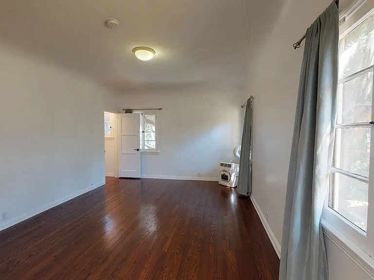 10747 W Ashton Ave — Photo 31