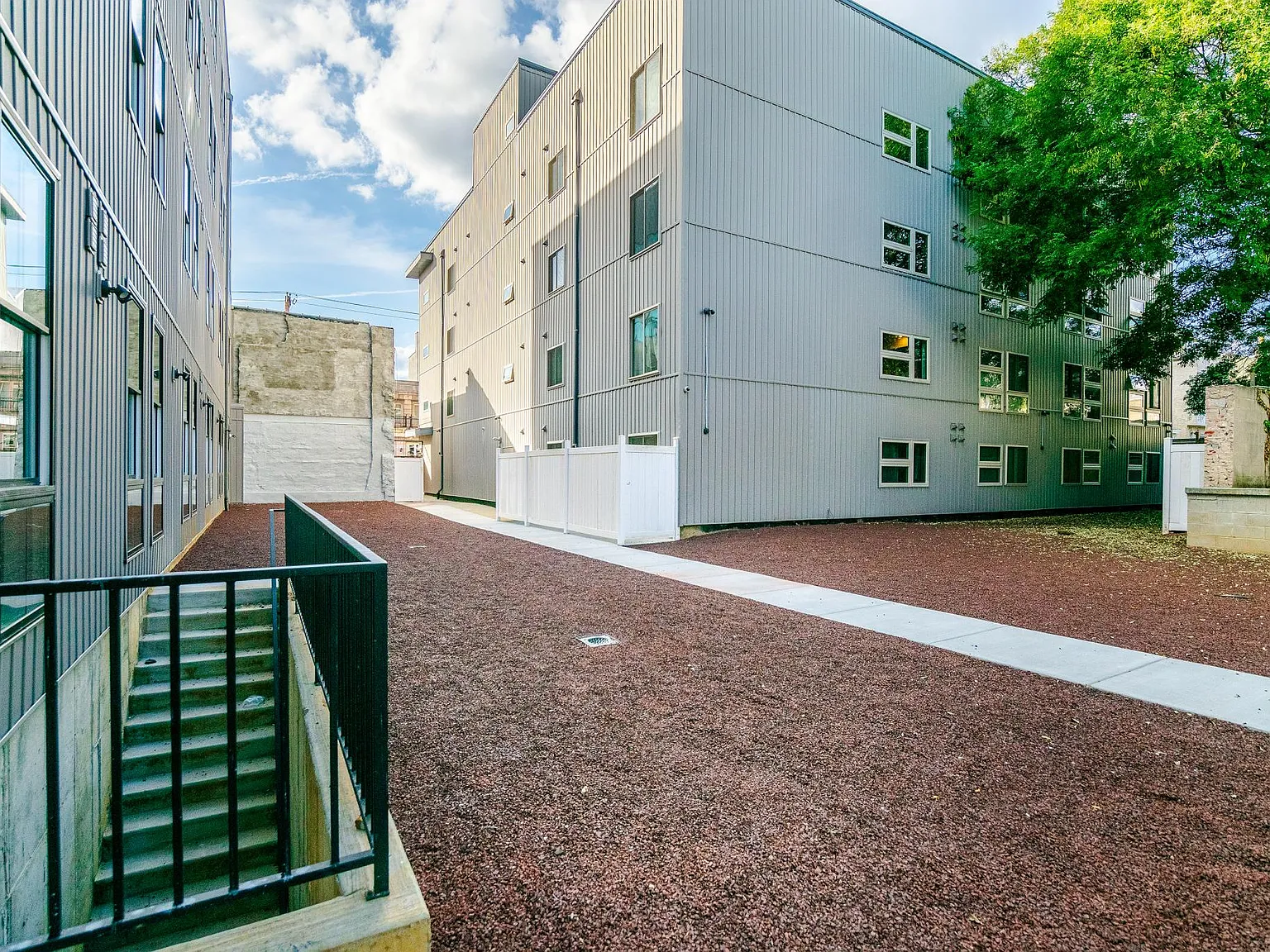 1439 Federal Street — Photo 4