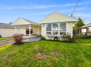 660 25th St, Courtenay, BC V9N 8J3