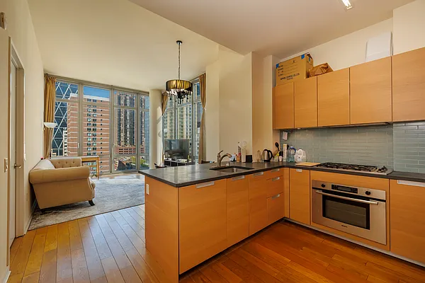 Rented by R New York | media 31