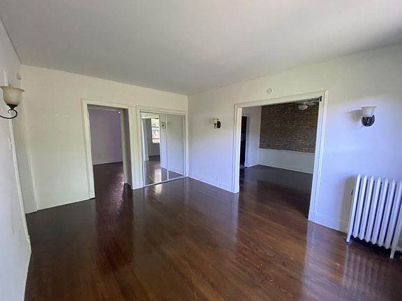 4th image of 3746 N Pine Grove Ave APT 3E