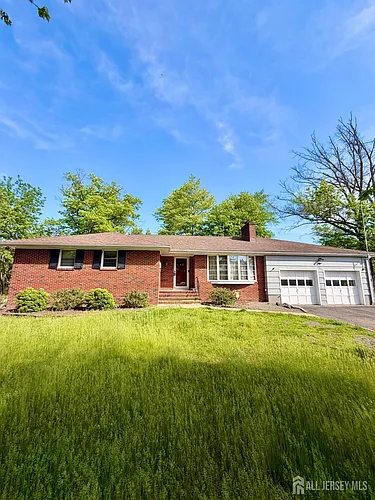 41 3rd Ave Photo 1