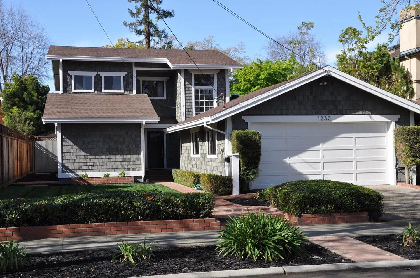 1230 Nadina St photo 1